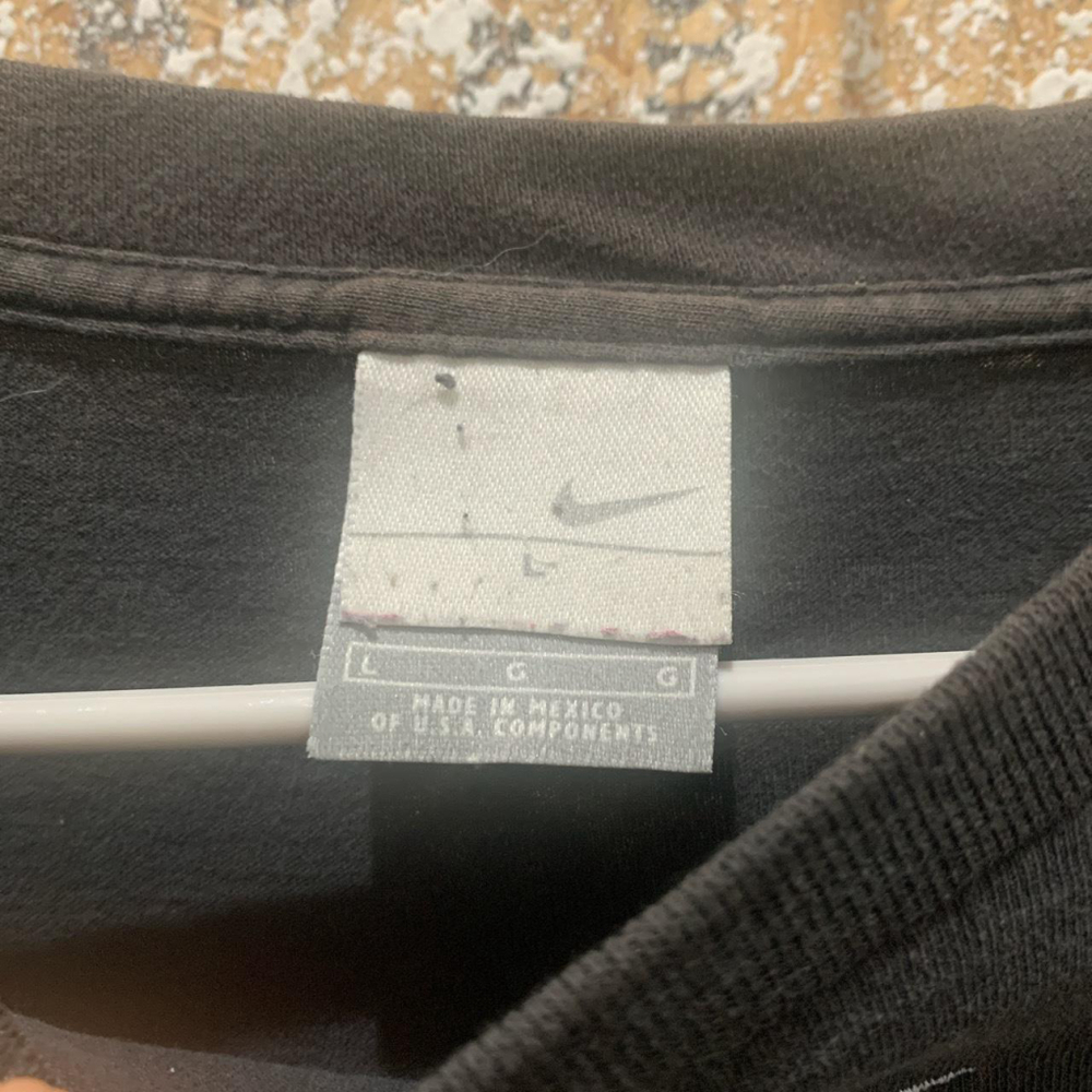 Sweatshirts - Picture 4 of 5